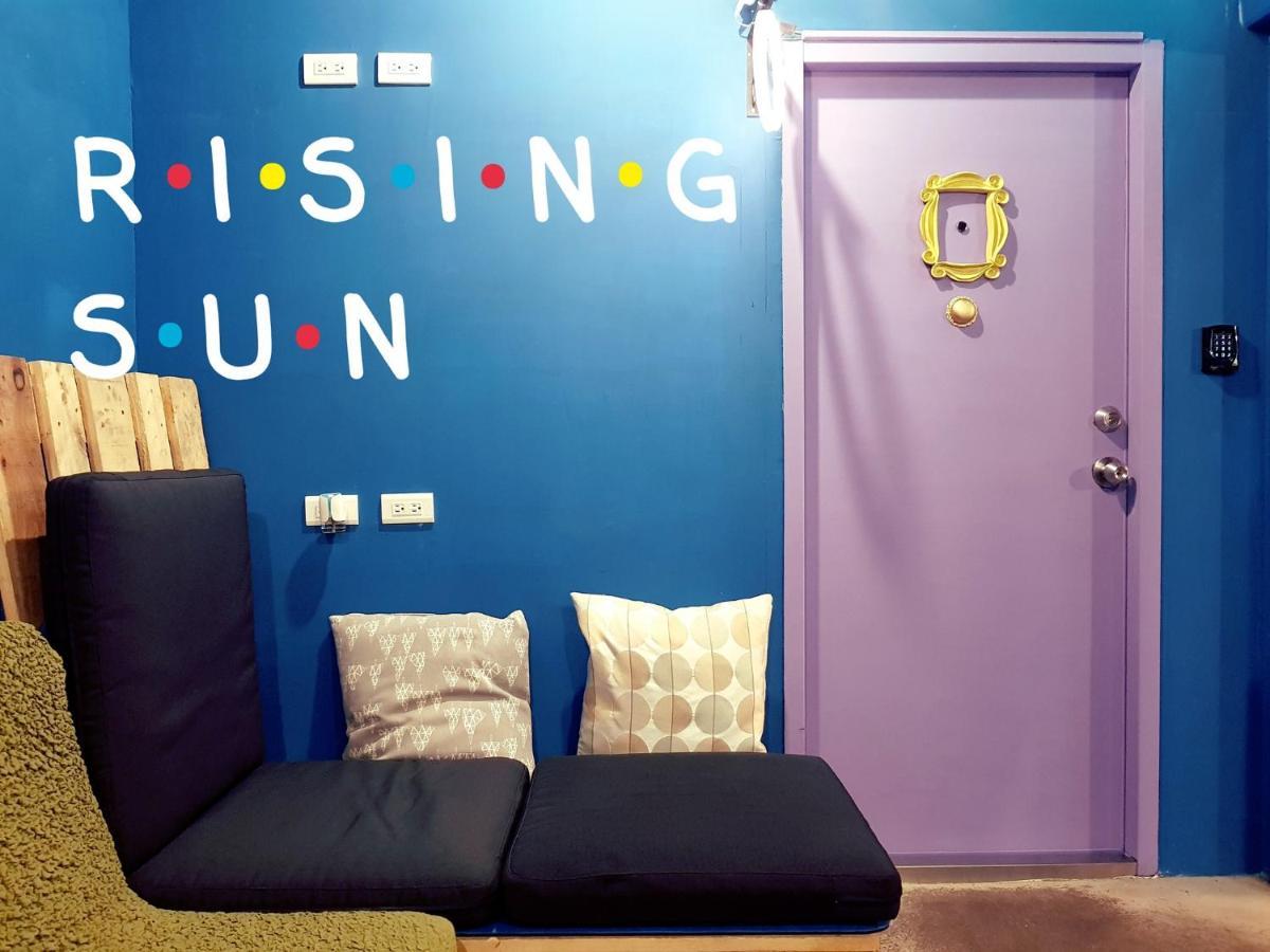 Hostel Of Rising Sun 昇行旅 Yonghe Eksteriør billede